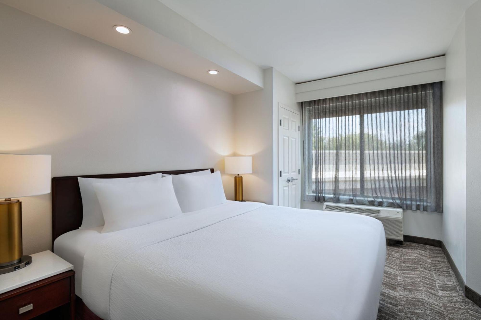Springhill Suites By Marriott Dallas Dfw Airport East Las Colinas Irving Ngoại thất bức ảnh